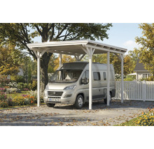 Wohnmobil unter einem Holzwagenunterstand im Garten