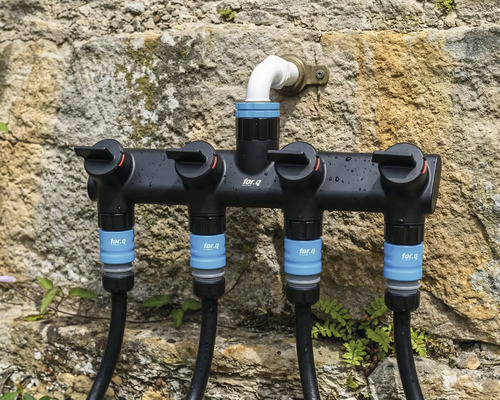 Gartenbewässerung Verteiler mit vier Anschlüssen