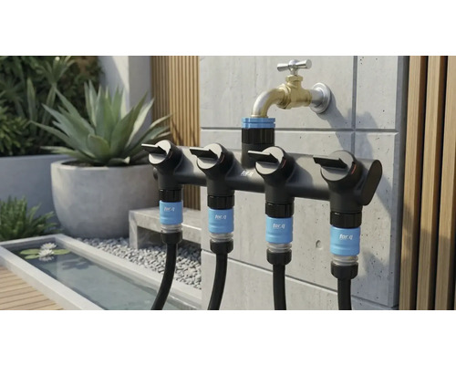 Gartenszene mit einem Mehrfachverteiler von for.q am Wasserhahn