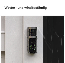 Imou Video-Türsprechanlage an einer Wand, mit Wassertropfen bedeckt, wetter- und windbeständig.