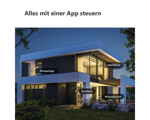 Modernes Haus bei Nacht mit Smart Home Steuerung für Klimaanlage, Nachtlicht, Ventilator und Wasserkocher per App.