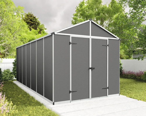 Modernes Gerätehaus aus Metall mit Satteldach und Doppeltür in Anthrazit auf einem Fundament im Garten.