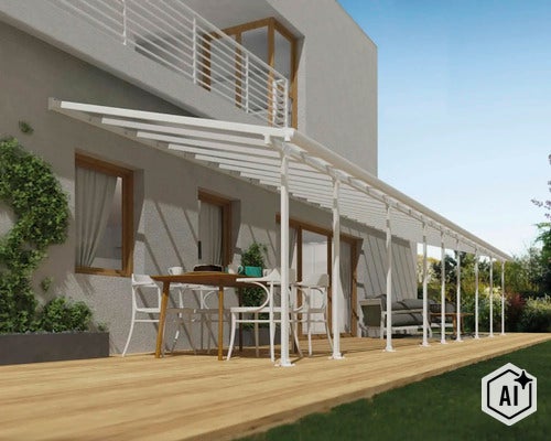 Moderne Terrassenüberdachung aus Metall mit Glasdach an einer Hausfassade mit Holzterrasse und Sitzmöbeln. (Image AI modified or generated)