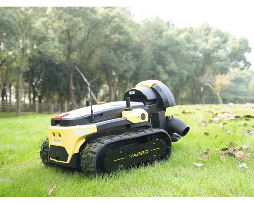 Gelb-schwarzer Yarbo Gartenroboter mit Gummiketten auf einem grünen Rasen im Garten.