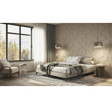 Modernes Schlafzimmer mit 3D Wandpaneelen in geometrischem Design, Doppelbett, Pendelleuchten und großem Fenster mit Bergblick.