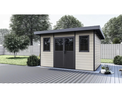Modernes Gartenhaus mit Doppeltür, zwei Fenstern und Flachdach, Paneele in Holzoptik, auf einer Terrasse im Garten platziert.