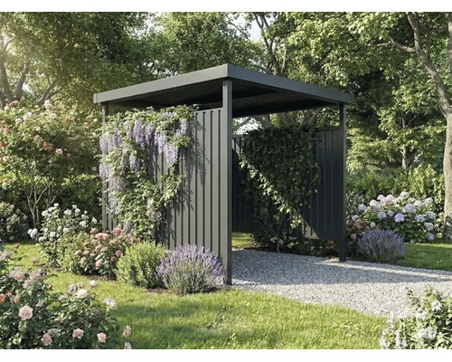 Moderner Gartenpavillon aus Metall in Anthrazit mit Flachdach und Lamellenwänden, umgeben von Pflanzen und Blumen in einem hellen Garten.