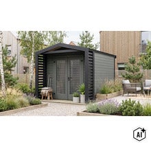 Modernes Gartenhaus mit Doppeltür und seitlichem Unterstand in einem gepflegten Garten mit Terrasse und Pflanzen. (Image AI modified or generated)