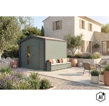 Modernes Gartenhaus aus Holz mit integrierter Sitzbank im sonnigen Garten vor einem Haus mit mediterranem Flair. (Image AI modified or generated)
