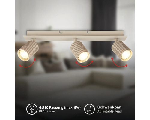 Dreiflammiger Deckenstrahler mit schwenkbaren Köpfen und GU10-Fassung für maximal 9 Watt.