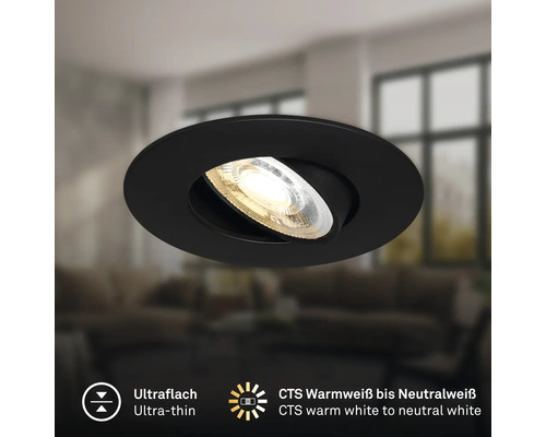 Runder, schwenkbarer LED Einbaustrahler in flacher Bauweise mit einstellbarer Farbtemperatur von warmweiß bis neutralweiß für die Deckenmontage.