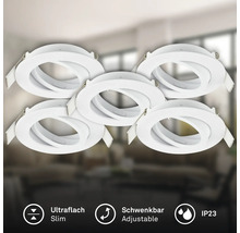 Set von fünf ultraflachen, schwenkbaren LED Einbaustrahlern in runder Form für den Inneneinsatz mit Schutzart IP23.
