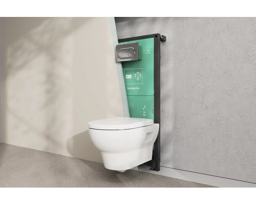 Wand-Toilette mit Hansgrohe Montageelement und Betätigungsplatte, installiert an einer Wand.