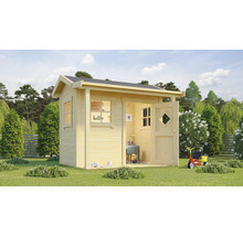 Spielhaus aus Holz für Kinder im Garten mit Vordach, Fenstern und offener Tür.