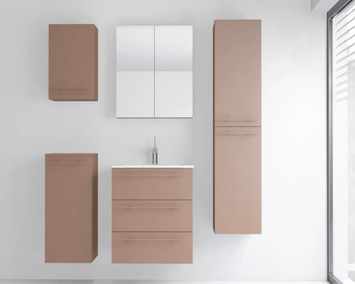 Badezimmermöbel-Set in Altrosa, bestehend aus Waschtisch mit drei Schubladen, Spiegelschrank, Hochschrank und zwei Hängeschränken.