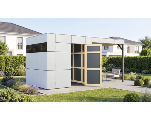 Modernes Gartenhaus mit Flachdach und integriertem Freisitz auf einer Terrasse in einem gepflegten Garten.