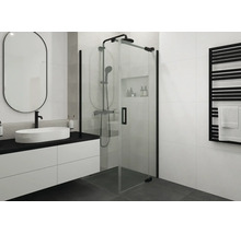 Modernes Badezimmer mit Eckdusche aus Glas, schwarzem Duschsystem, weißem Waschtisch mit Aufsatzbecken, schwarzer Armatur und Handtuchheizkörper.