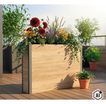 Rechteckiger Blumenkasten in Holzoptik mit dunklen Eckprofilen, bepflanzt mit bunten Blumen und Gräsern auf einer Terrasse. (Image AI modified or generated)