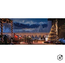 Festlich dekorierte Terrasse zur Weihnachtszeit mit Lichterketten, beleuchtetem Weihnachtsbaum, Geschenken und Blick auf verschneite Berge. (Image AI modified or generated)