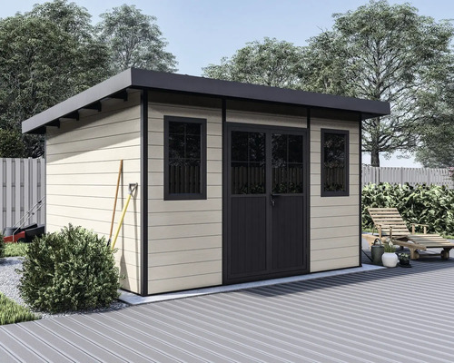 Modernes Gartenhaus aus Holz mit Pultdach, Doppeltür und Fenstern auf einer Terrasse in einem Garten.