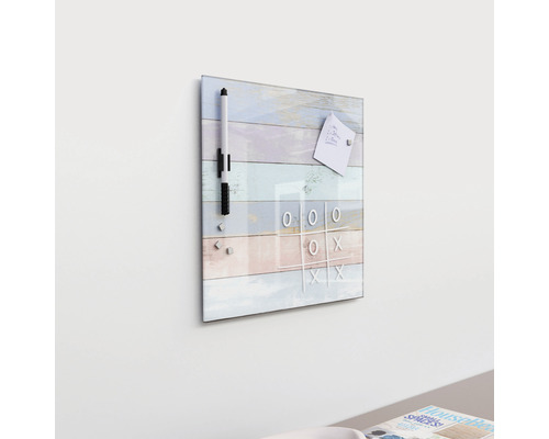 Magnettafel mit Stift und Tic-Tac-Toe-Spiel