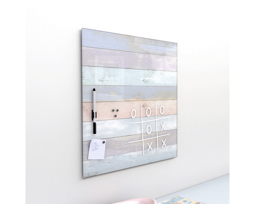 Magnettafel mit Stift, Magneten und Notizblock mit Tic Tac Toe Spiel