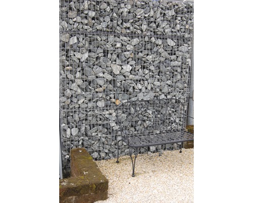 Fertiggabione 100 x 50 x 50 cm gefüllt mit Gabionensteinen Verde Alpi 70-120 mm Gabionenwand mit Steinen und Metallgartenbank