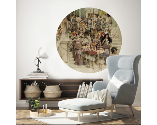 Wandaufkleber mit Gemäldemotiv in einem Wohnzimmer über einem Schrank und einem Sessel