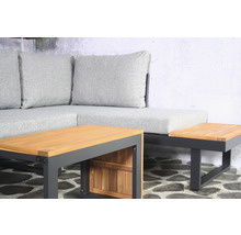 Gartensitzgruppe mit Sofa, Sesseln und Holztischen