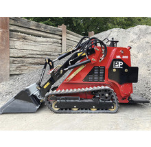 Roter PowerPac ML300 Minilader mit Raupenantrieb und Schaufel
