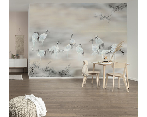 Raumansicht mit Fototapete mit Kranichmotiv