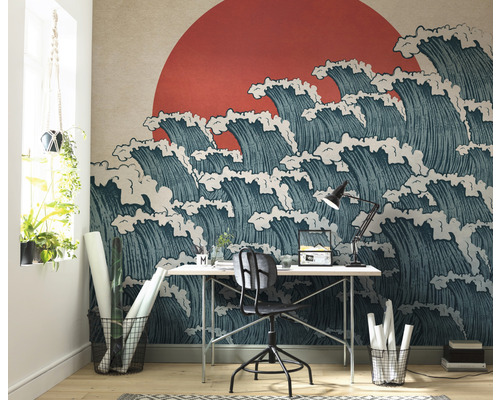 Büro mit einer Fototapete mit Wellenmuster und roter Sonne.