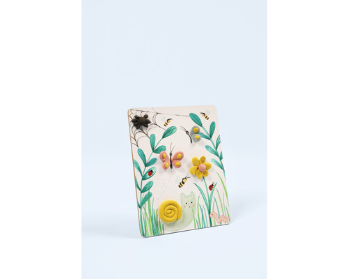 Dekoriertes Notizbuch mit Motiven von Insekten und Pflanzen