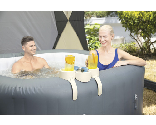 Aufblasbarer Whirlpool mit zwei Personen, Getränkehalter, Getränken und Sonnendach