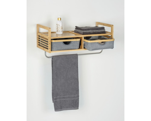 Badezimmerregal aus Bambus mit Handtuchhalter, Ablageflächen, Körben und Handtüchern