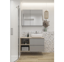 Modernes Badezimmer mit Waschtisch, Spiegel, Schrank und Dusche.