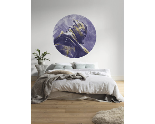 Schlafzimmer mit Wandtattoo eines Charakters