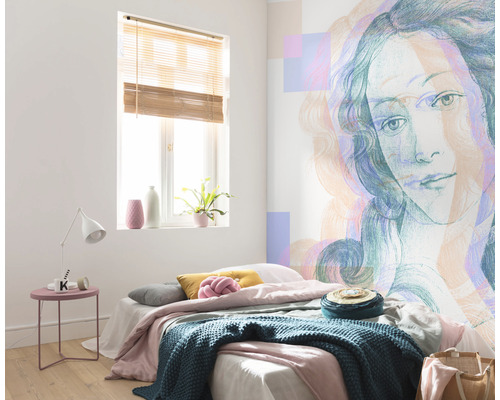 Helles Schlafzimmer mit Bett, Nachttisch, Fenster und Wandbild