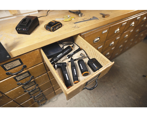 Worx Maker X Werkzeuge in einer offenen Schublade