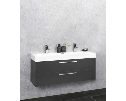 Waschtisch mit zwei Schubladen, Armaturen und Dekoration