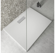 Ebenerdige Dusche mit Duschwanne und Abdeckung