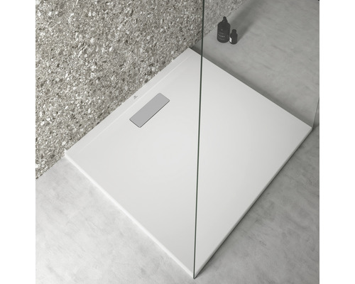 Rechteckige Duschwanne mit flachem Design und integriertem Abfluss