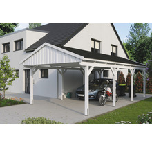 Carport aus Holz mit Auto und Motorrad vor einem Haus