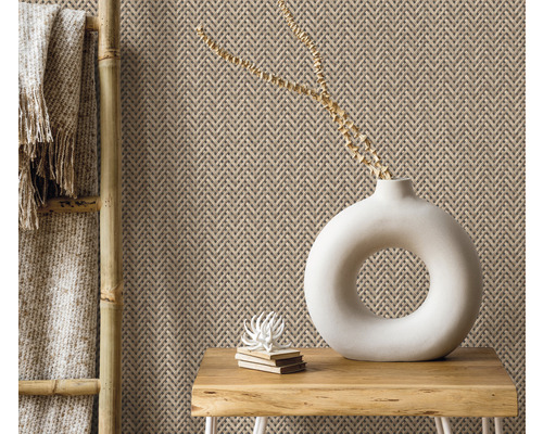 Dekorative Tapete mit Flechtmuster im Wohnraum