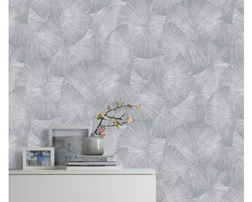 Raum mit Vliestapete mit grafischem Muster.