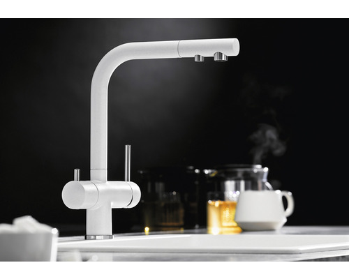 Küchenarmatur mit hohem Auslauf