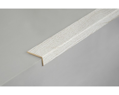 Sockelleiste mit Holzstruktur