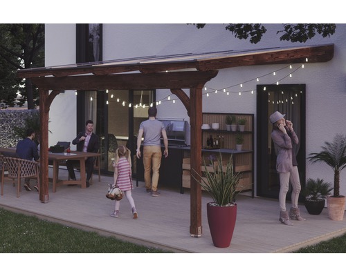 Terrassenüberdachung SKAN HOLZ Ravenna 434x350 cm nußbaum Überdachte Terrasse mit Holzkonstruktion, Grillplatz und sitzenden Personen