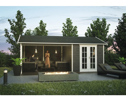 Gartenhaus SKAN HOLZ Tilburg mit Fußboden 613 x 420 cm schiefergrau Gartenszene mit Gartenhaus, Feuerstelle, Lounge-Möbeln und Bepflanzung