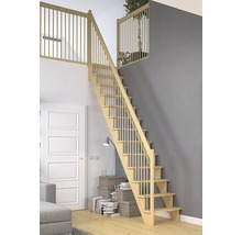 Holztreppe in einem modern eingerichteten Wohnraum mit grauer Wand